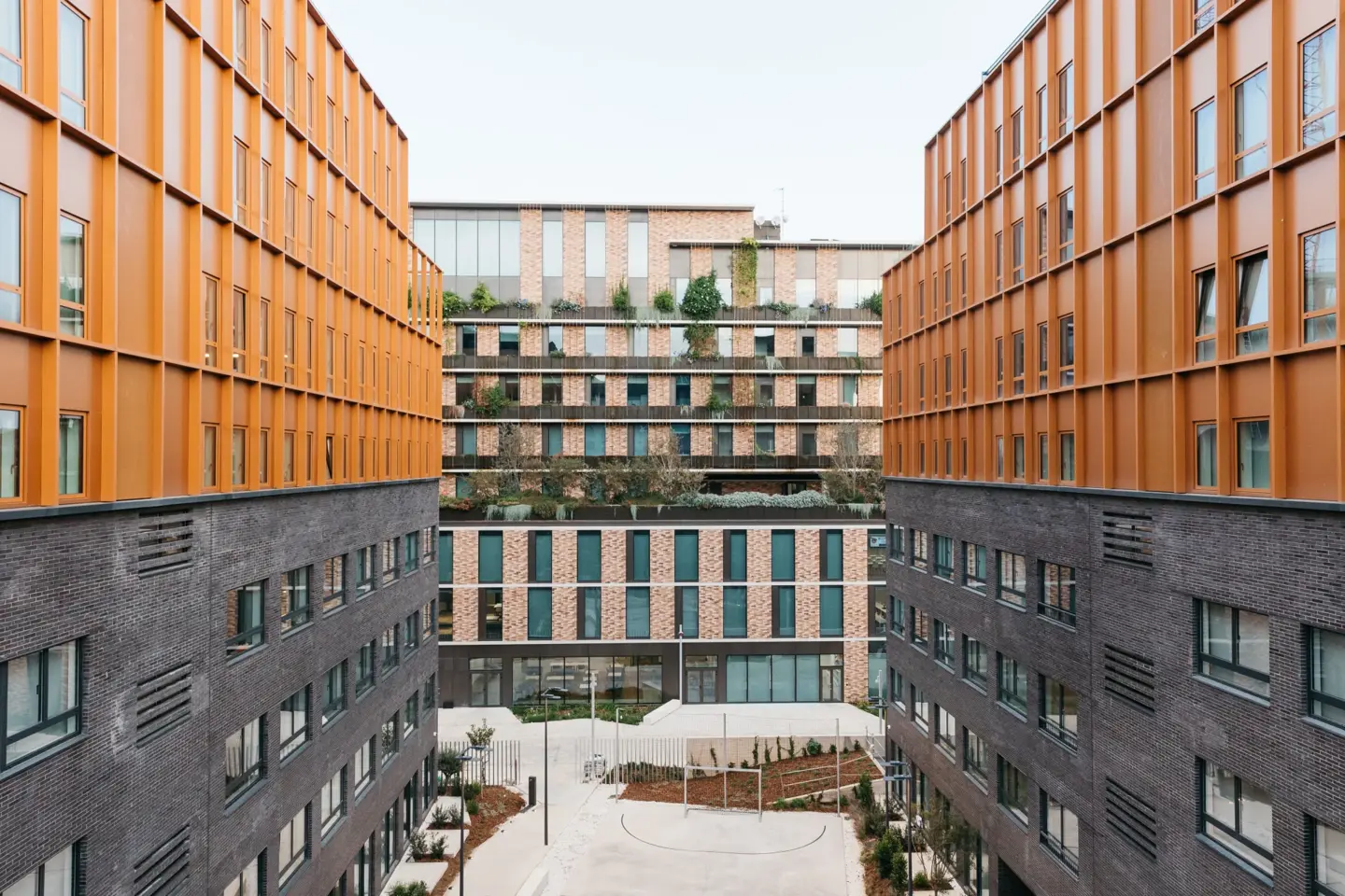 Aparto Barcelona Pallars (1)