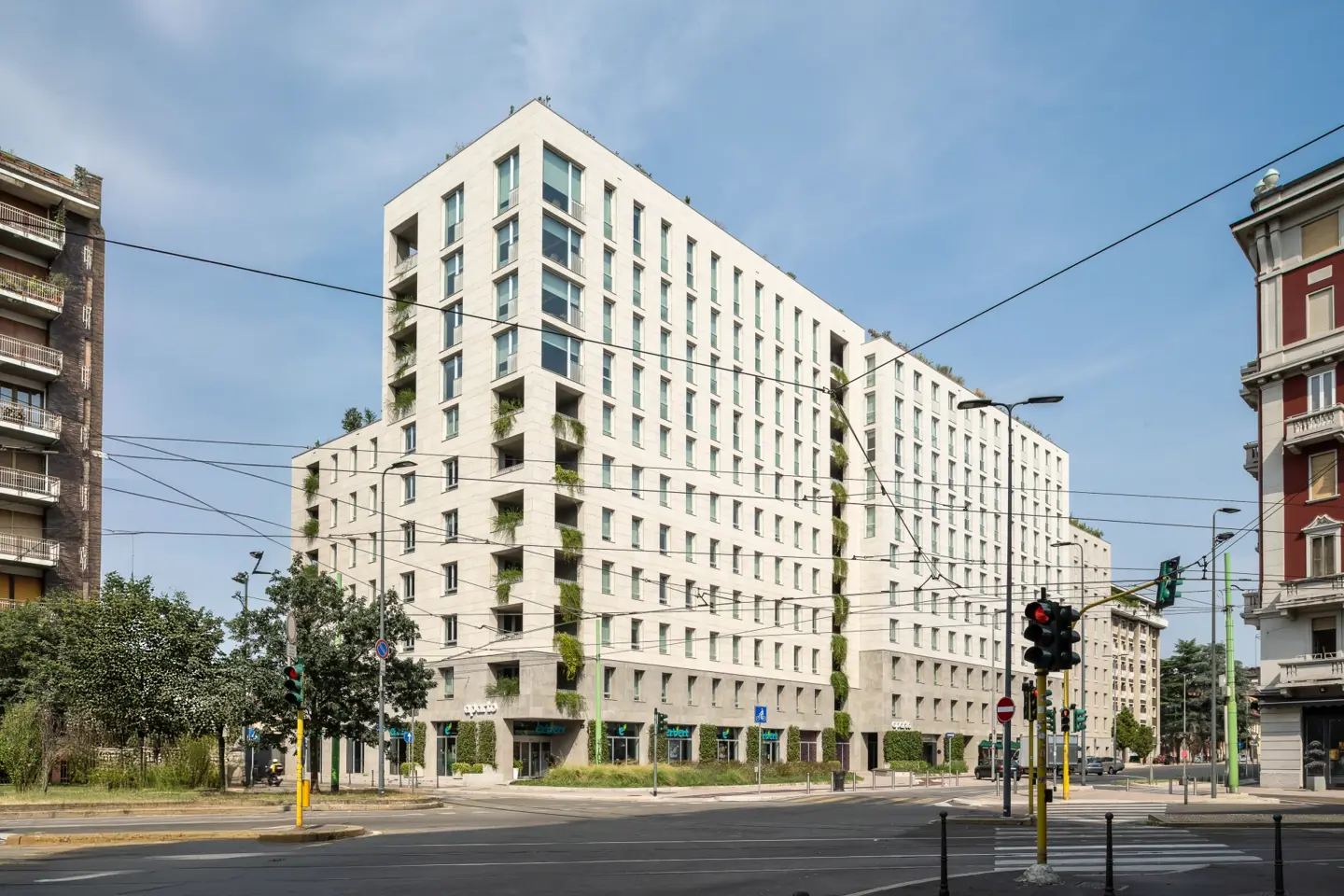 APARTO GIOVENALE 8323