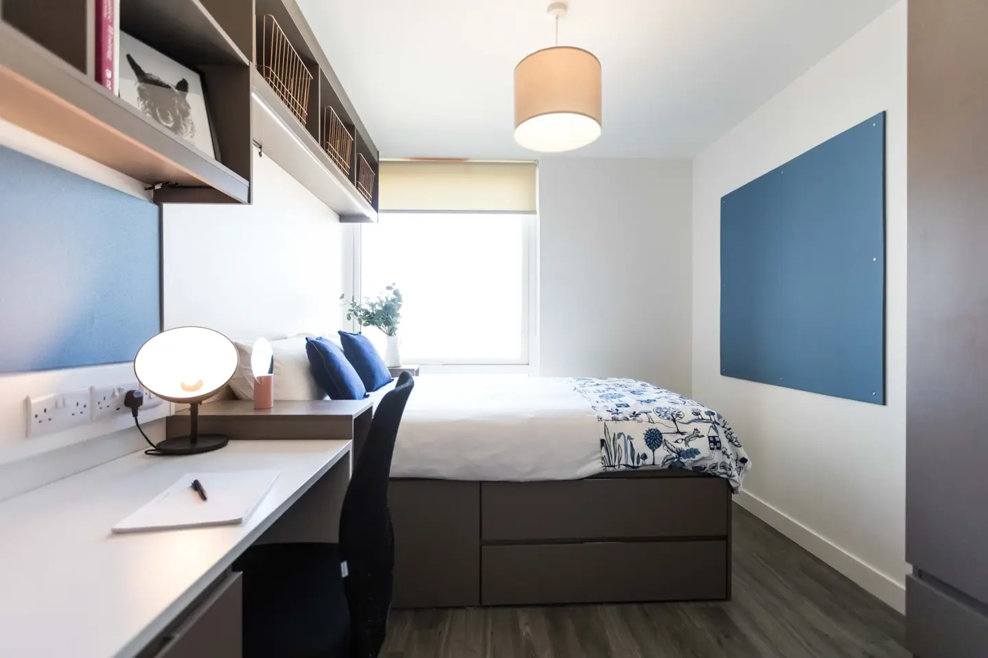 Arbury Court 42 F Silver2