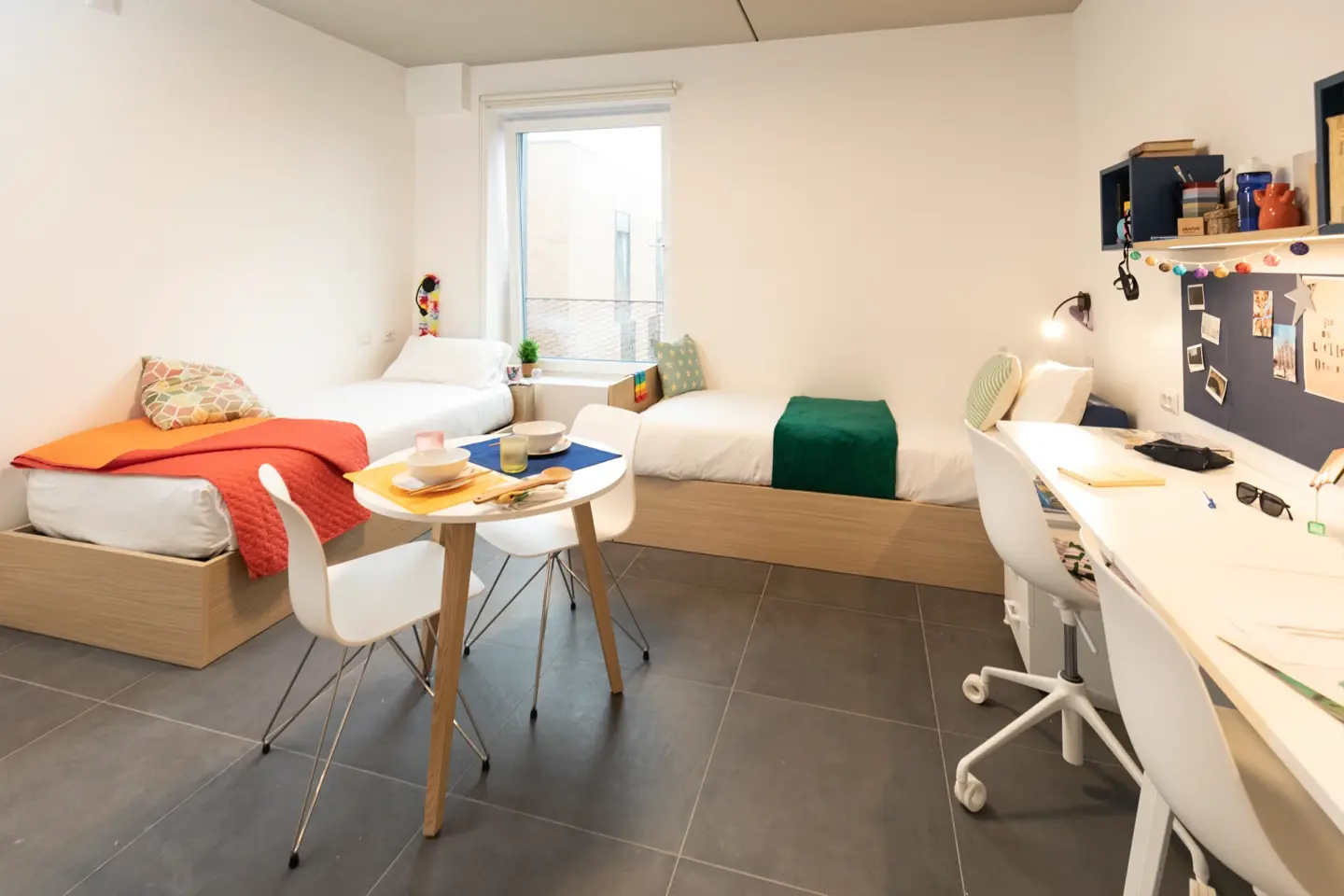 Photos & floor plans are for illustrative purposes. Room sizes & layouts may vary