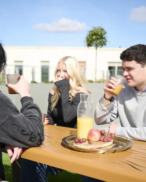 250904 APARTO BRISTOL 1566 (1)