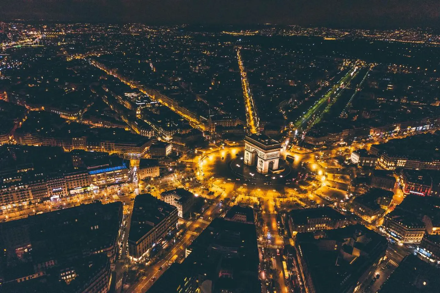 Best Clubs in Paris for Students