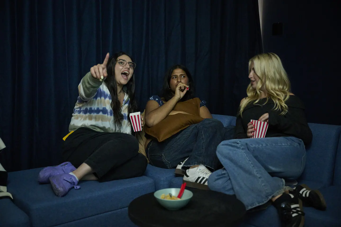 250904 APARTO BRISTOL 2977