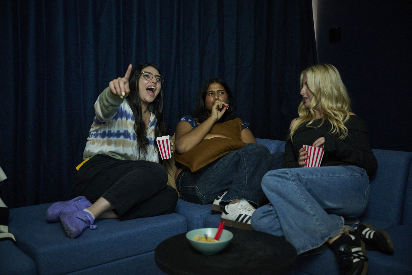 250904 APARTO BRISTOL 2977