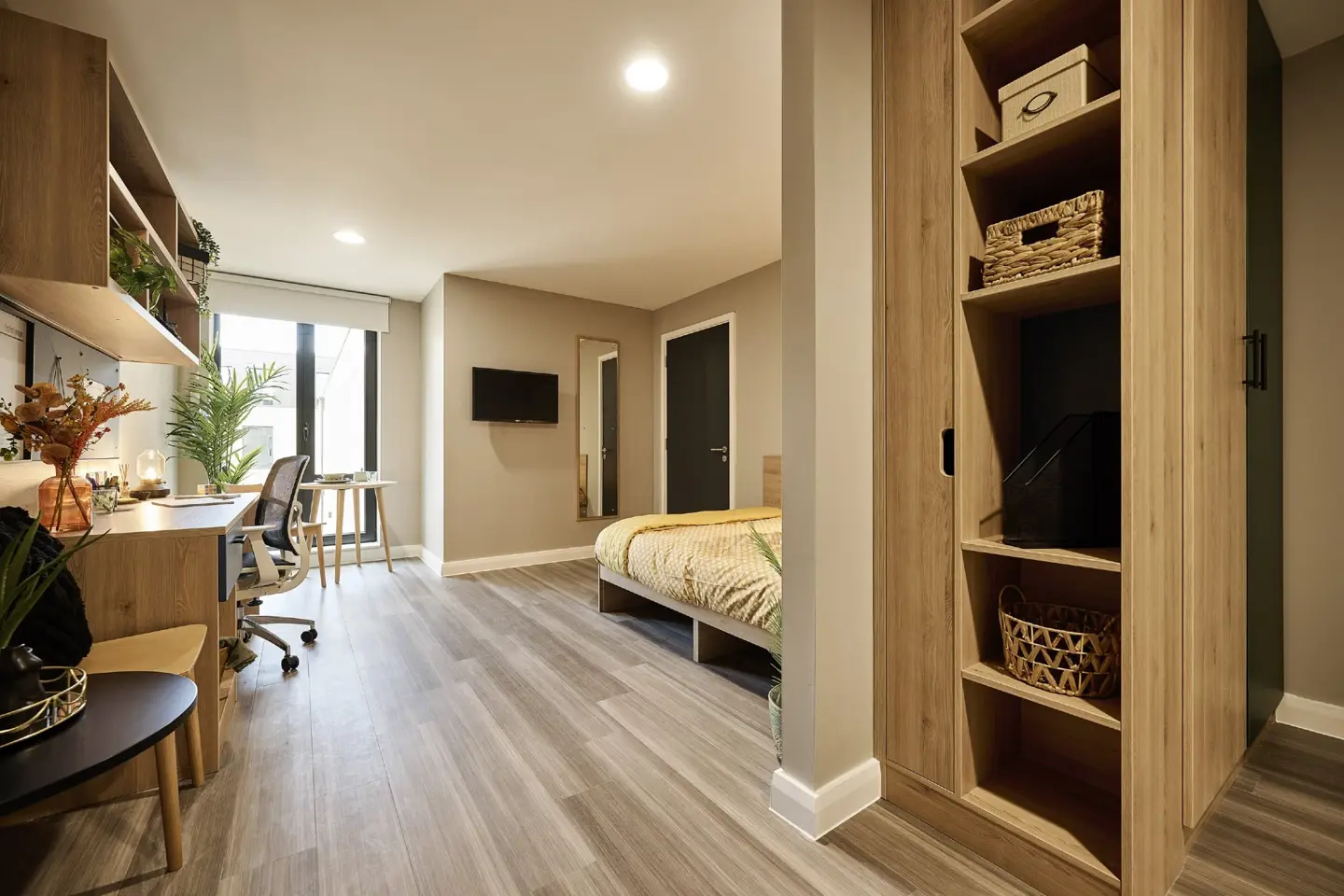 335 ACCESSIBLE PLATINUM STUDIO 0340 GRD Min