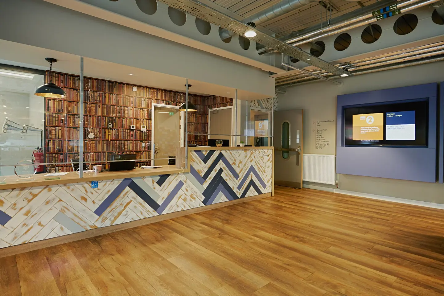 APARTO COMBWORKS 0004