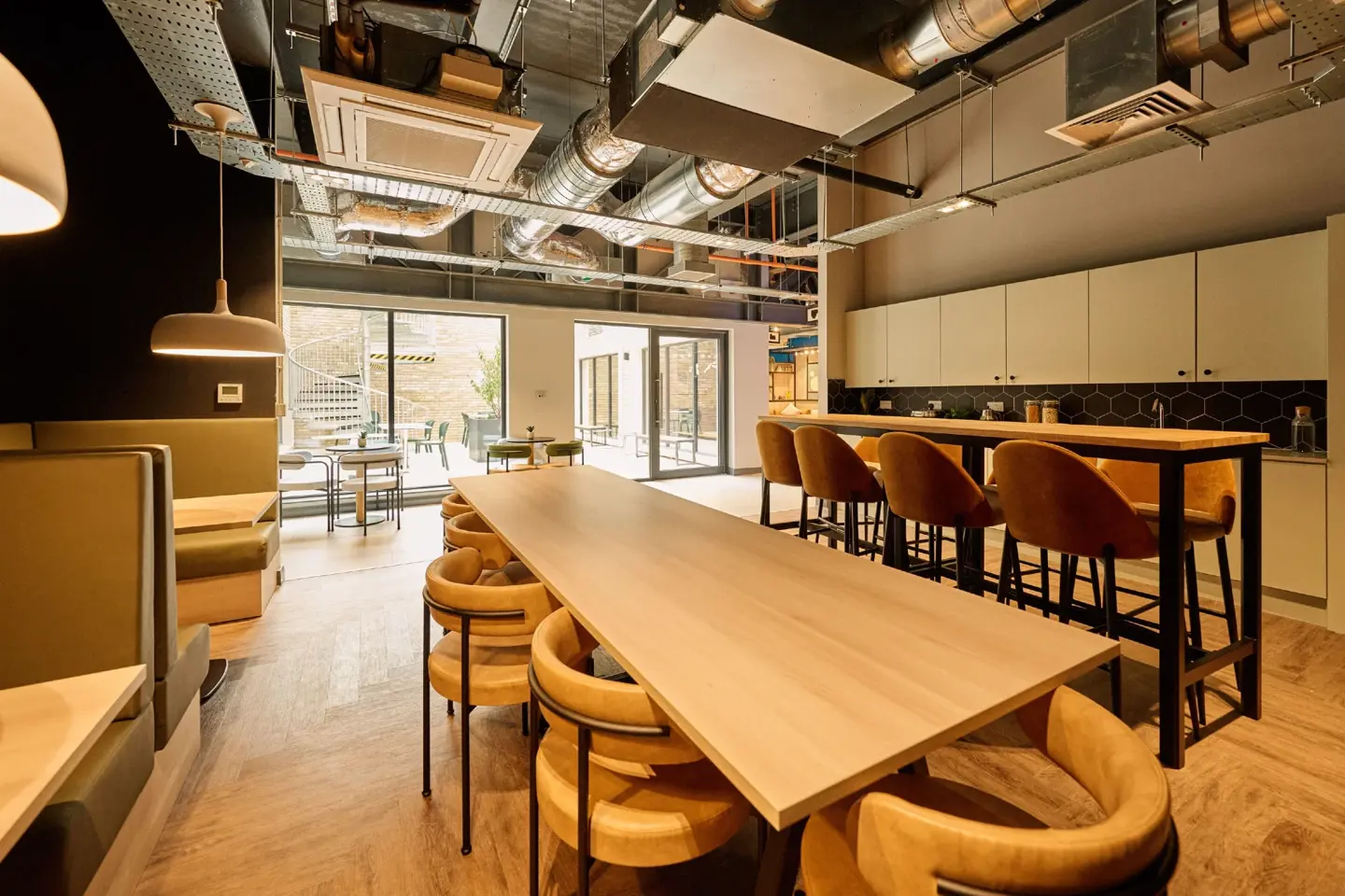 20220929 APARTO SPIREWORKS 0049 GRD Min