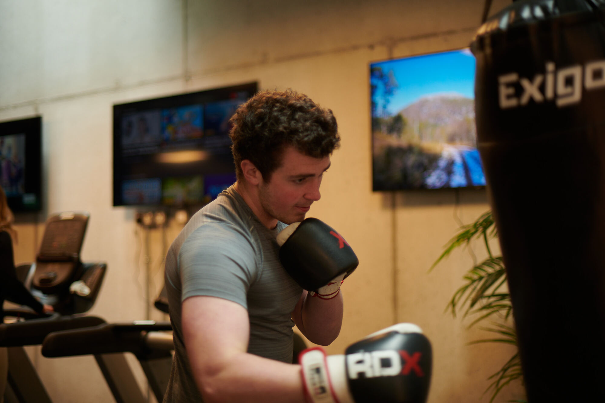 20200428 APARTO LOOM 02175