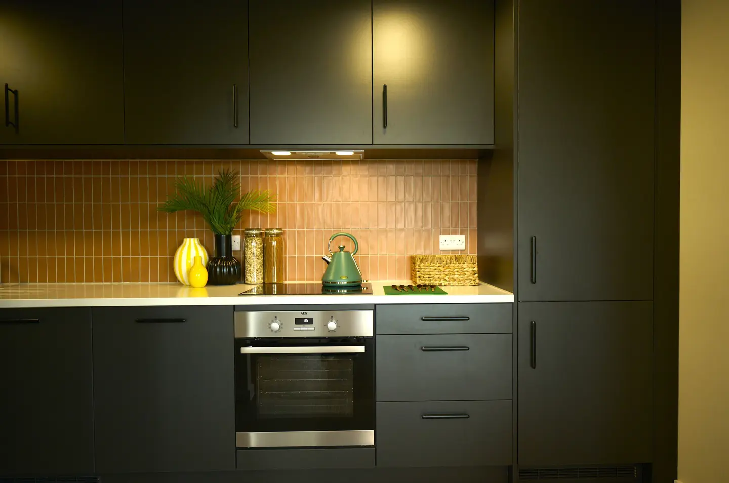 250904 APARTO BRISTOL 0730 (1)