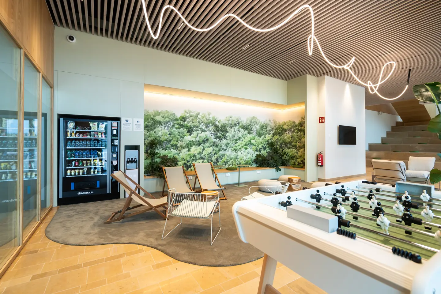 064 Aparto Hotel Diagonal Suites Lifestyle 11022026