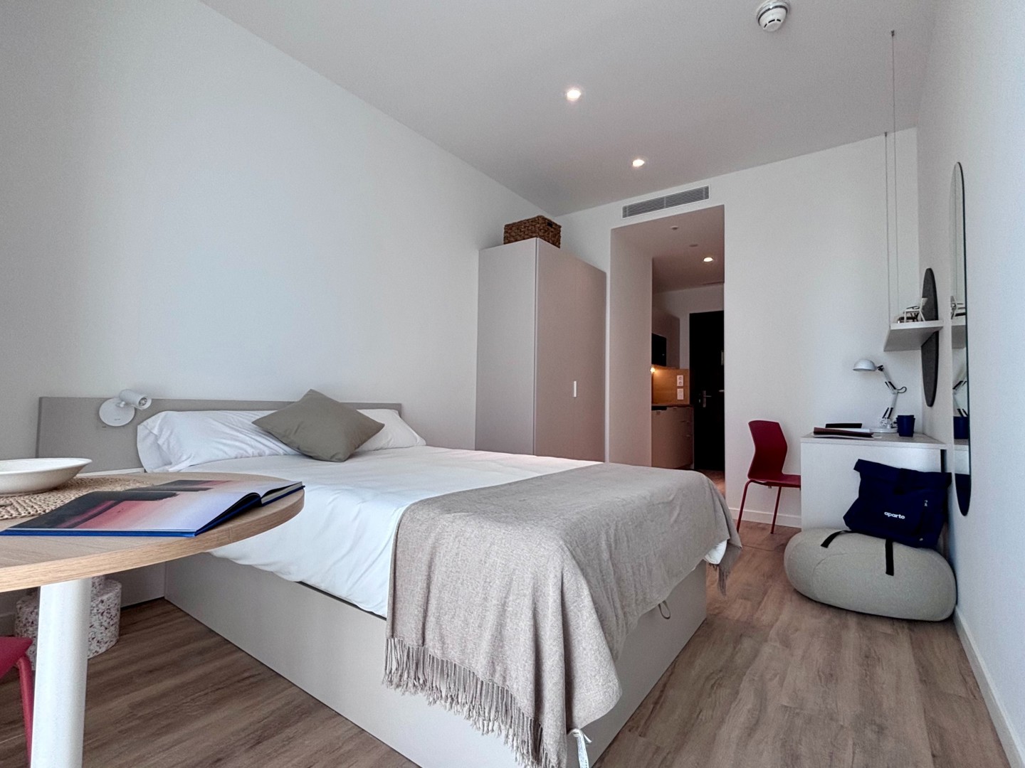 Studio Diagonal Suites (4)