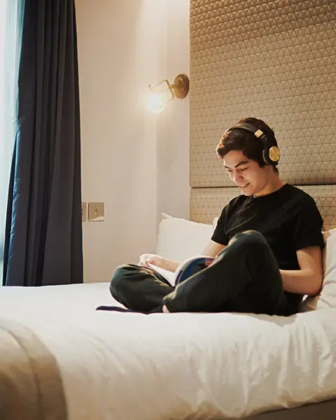 20210503 APARTO GLASGOW 1871