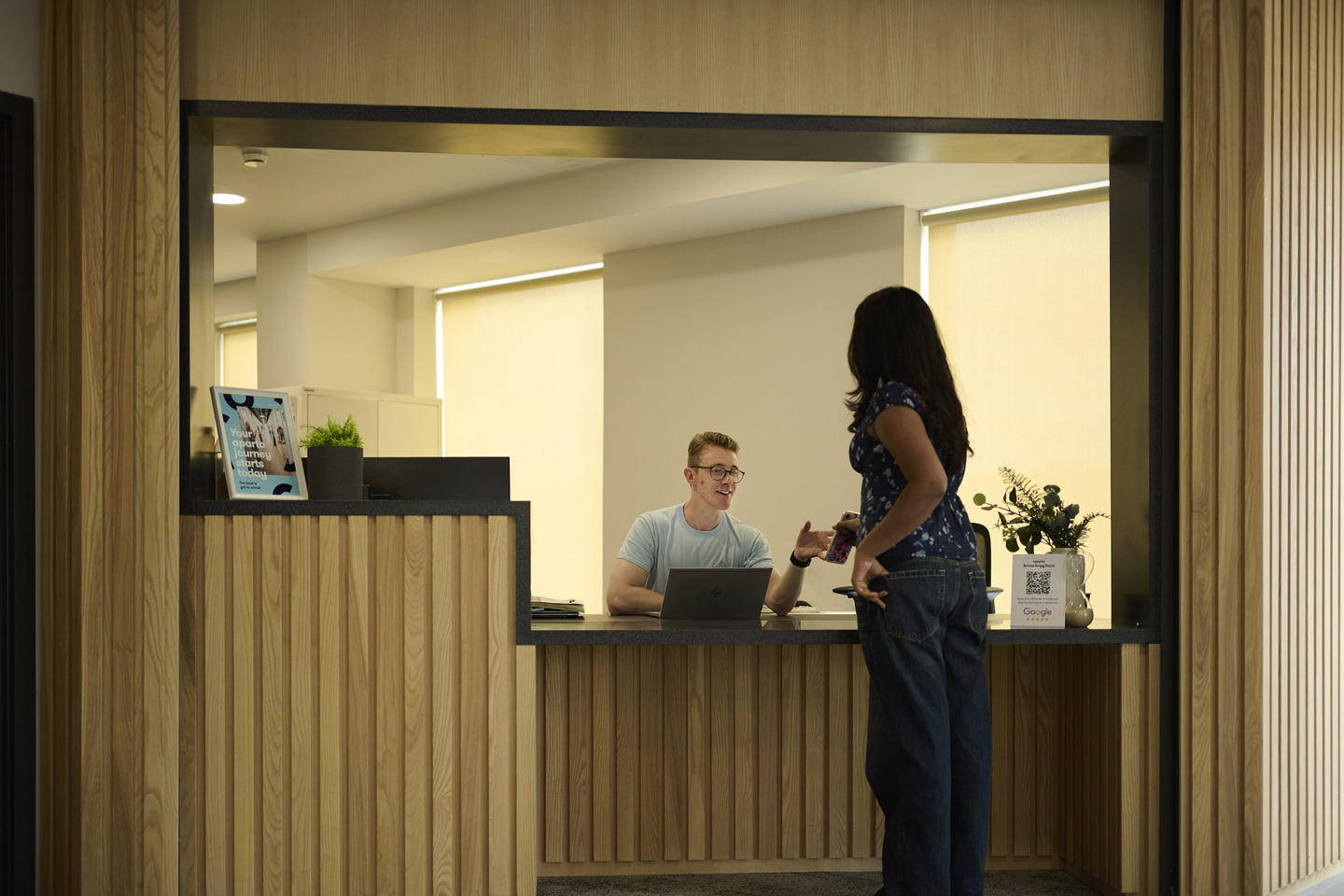 250904 APARTO BRISTOL 3174